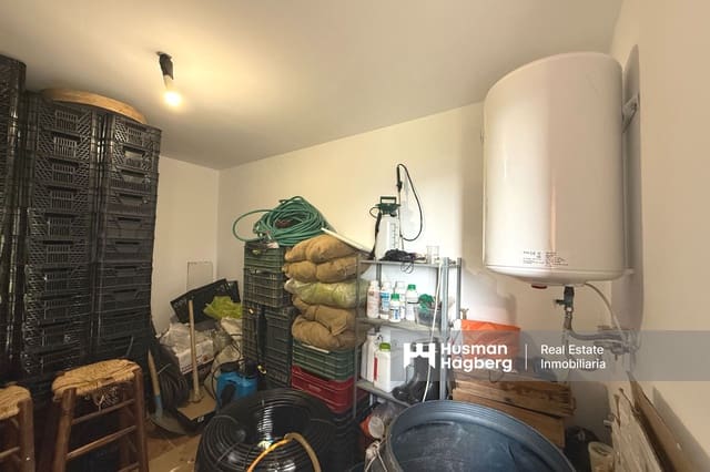 1 chambre Villa/Maison à vendre à Sayalonga avec piscine - 290 000 € (Ref: 9656710)