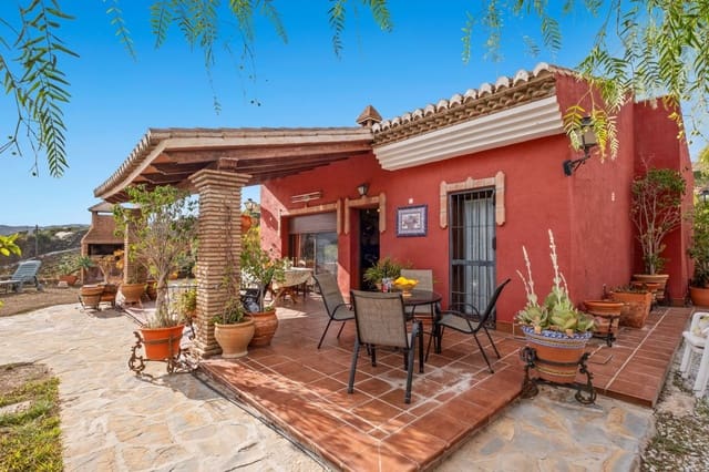 2 chambre Villa/Maison à vendre à Benamocarra avec piscine - 339 999 € (Ref: 9688476)