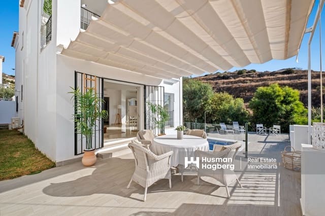 3 soverom Villa til salgs i El Peñoncillo, Torrox med svømmebasseng - € 649 000 (Ref: 9713485)