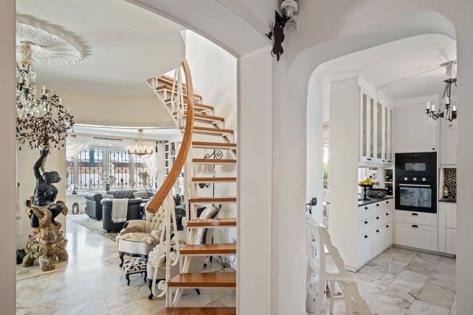 5 chambre Villa/Maison à vendre à Torrox avec piscine - 1 400 000 € (Ref: 9720460)