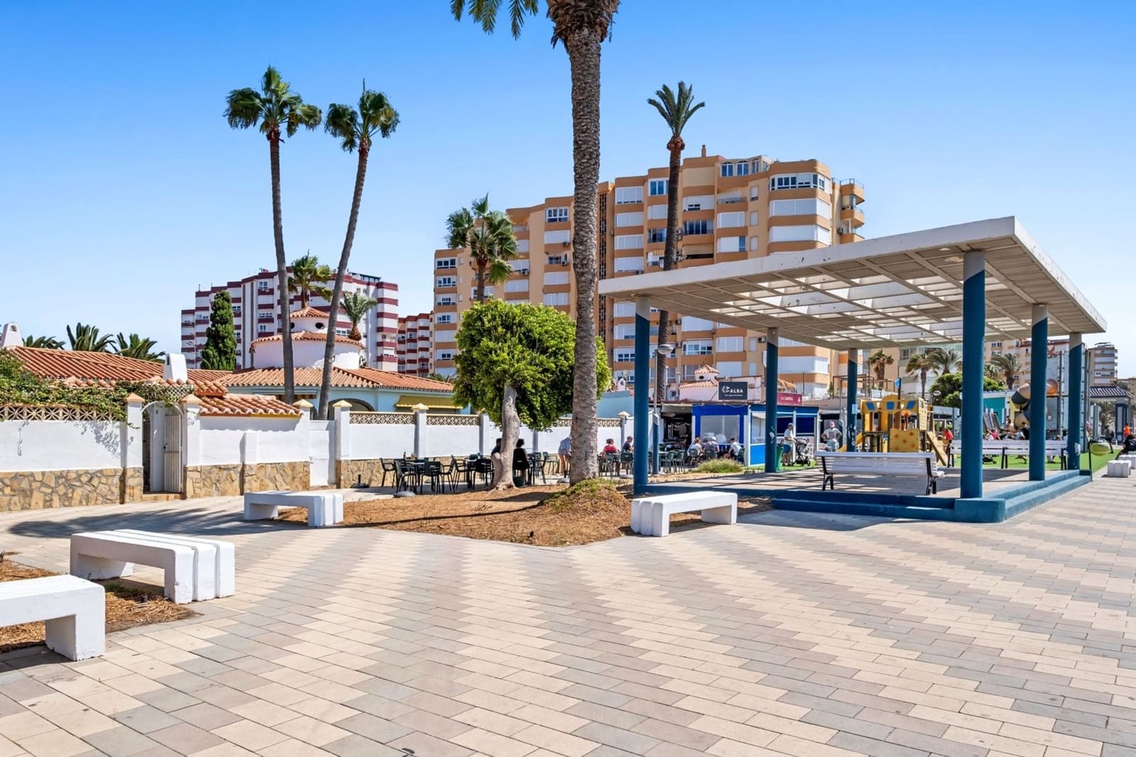 5 chambre Villa/Maison à vendre à Torrox avec piscine - 1 400 000 € (Ref: 9720460)