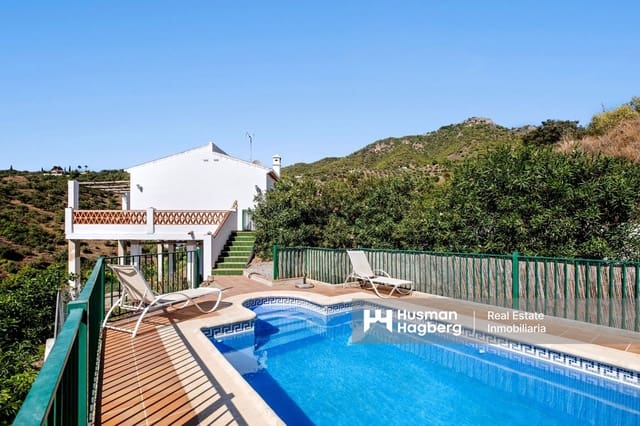 Chalet de 2 habitaciones en Frigiliana en venta con piscina - 309.000 € (Ref: 9730684)