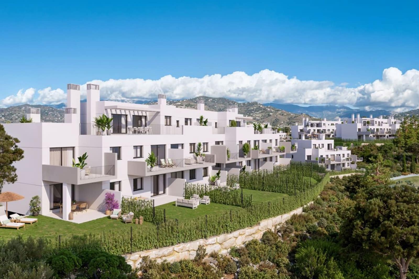 2 bedroom Apartment for sale in Velez-Malaga with pool - € 257,000 (Ref: 9765270)