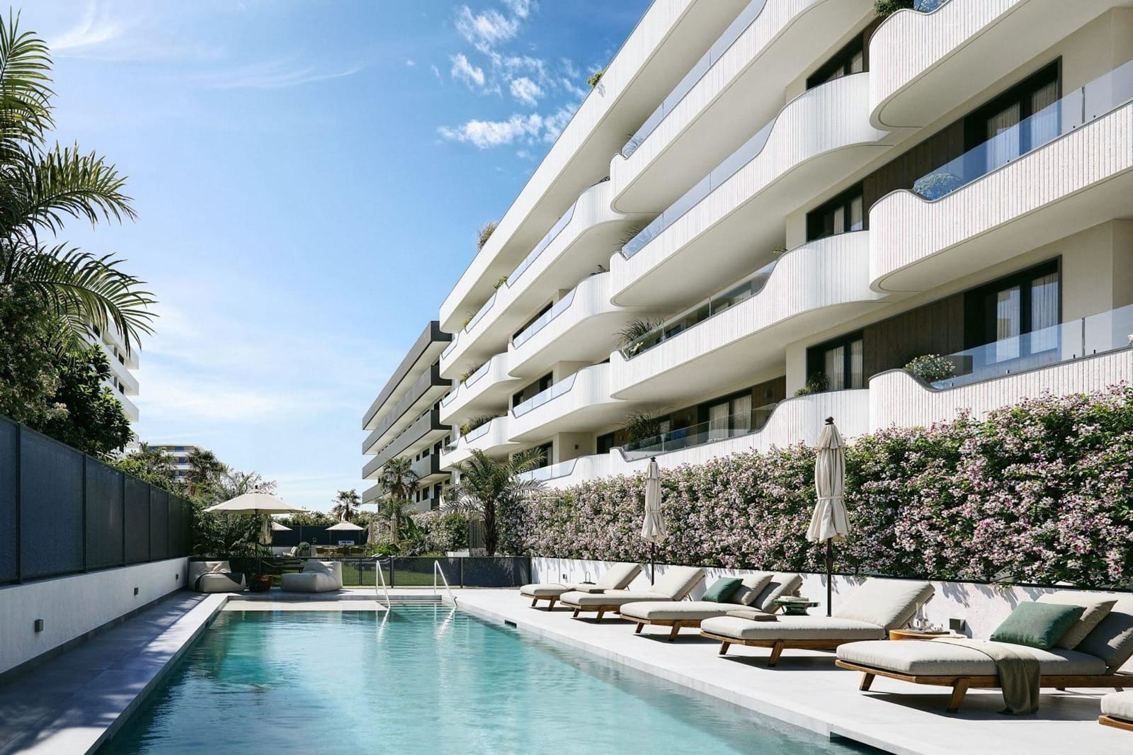 2 bedroom Apartment for sale in Velez-Malaga with pool - € 351,800 (Ref: 9771841)