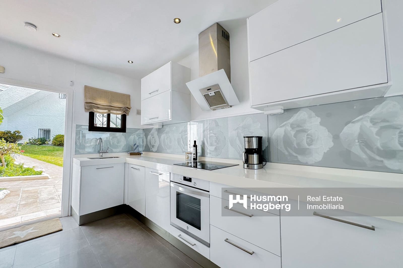 2 slaapkamer Huis te koop in Nerja met zwembad - € 449.000 (Ref: 9784298)