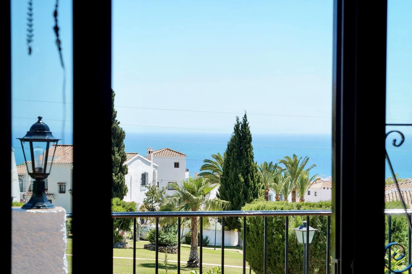 4 bedroom Townhouse for sale in Nerja with pool - € 525,000 (Ref: 9841727)