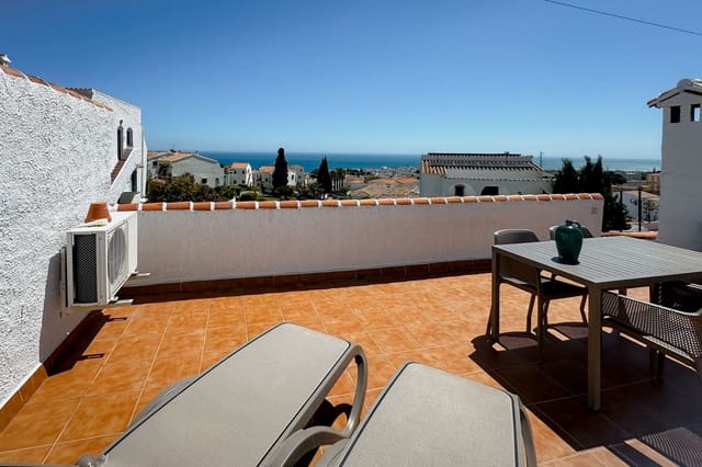 4 sypialnia Dom na sprzedaż w Capistrano, Nerja z basenem - 525 000 € (Ref: 9841727)