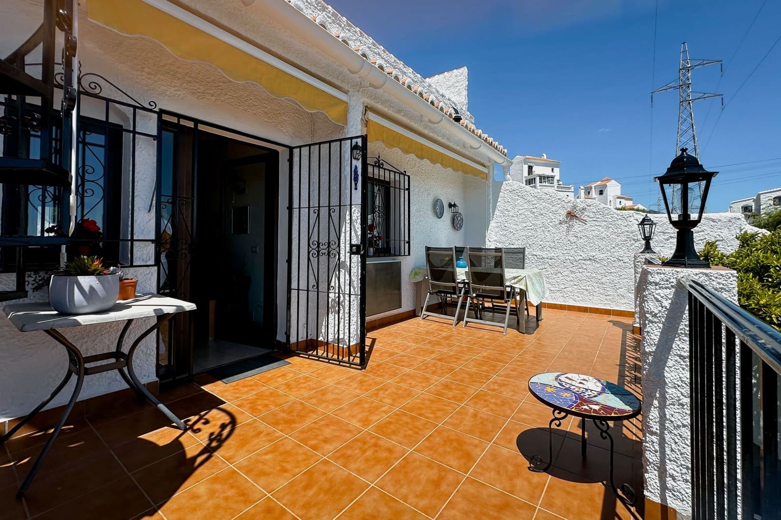 4 bedroom Townhouse for sale in Nerja with pool - € 525,000 (Ref: 9841727)