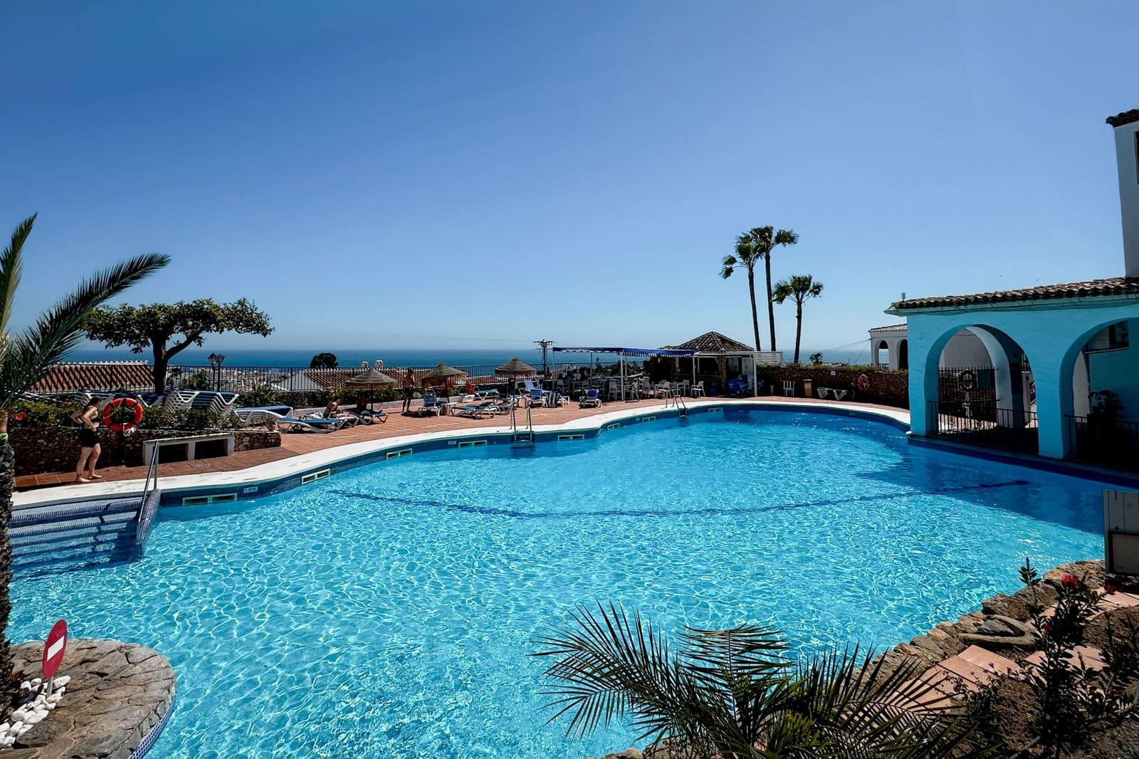 4 bedroom Townhouse for sale in Nerja with pool - € 525,000 (Ref: 9841727)