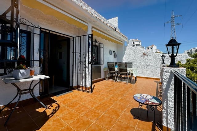 4 sypialnia Dom na sprzedaż w Capistrano, Nerja z basenem - 525 000 € (Ref: 9841727)