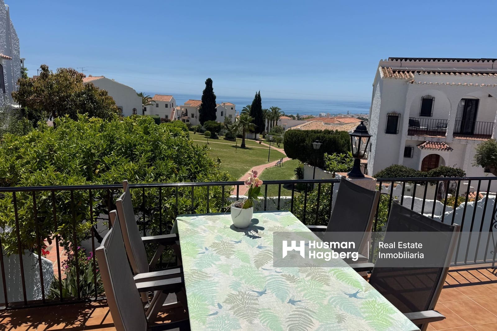 4 bedroom Townhouse for sale in Nerja with pool - € 525,000 (Ref: 9841727)