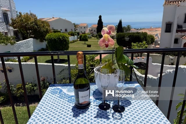 4 sypialnia Dom na sprzedaż w Capistrano, Nerja z basenem - 525 000 € (Ref: 9841727)