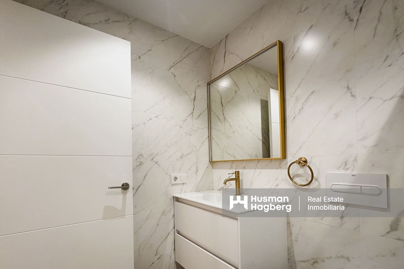 6 makuuhuone Huoneisto myytävänä paikassa Nerja mukana uima-altaan - 1 485 000 € (Ref: 9872275)