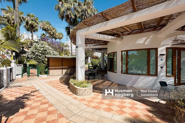 6 makuuhuone Huoneisto myytävänä paikassa Burriana, Nerja mukana uima-altaan - 1 485 000 € (Ref: 9872275)