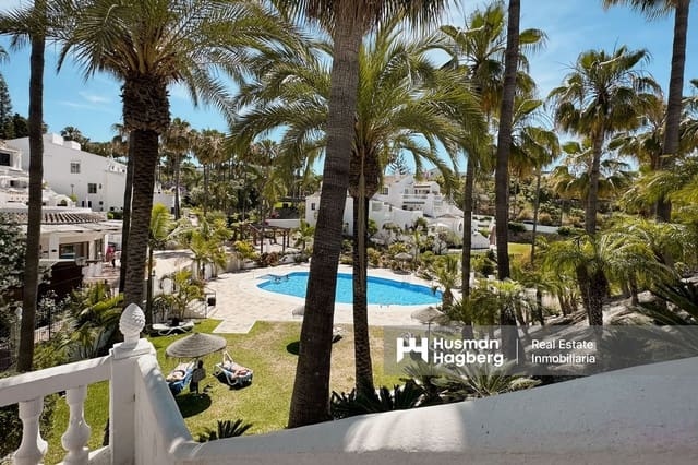 6 makuuhuone Huoneisto myytävänä paikassa Burriana, Nerja mukana uima-altaan - 1 485 000 € (Ref: 9872275)