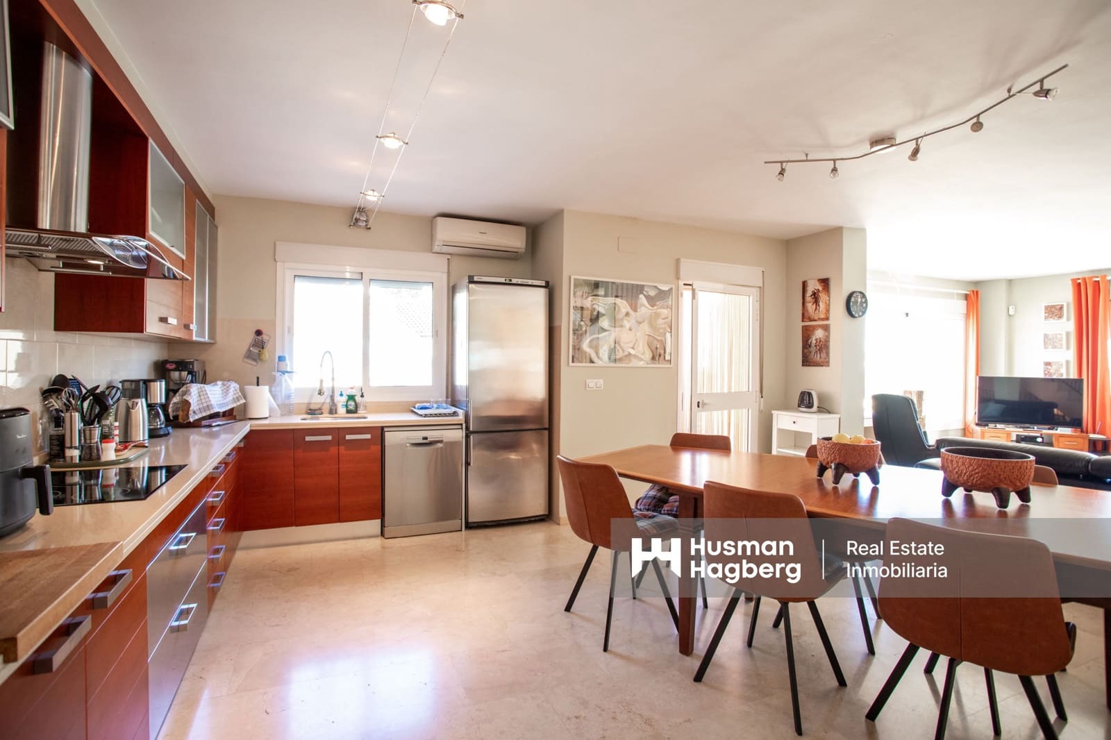 3 Zimmer Villa zu verkaufen in Torrox mit Pool - 469.000 € (Ref: 9880221)