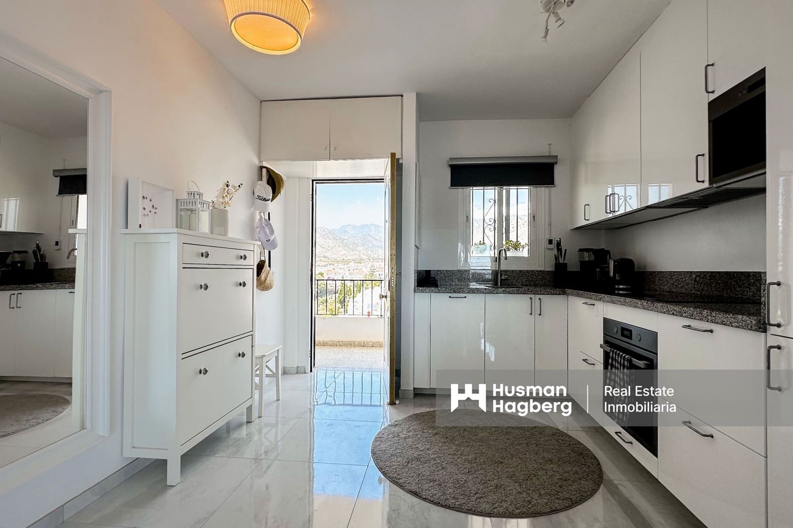 2 bedroom Apartment for sale in Nerja with pool - € 339,000 (Ref: 9902460)