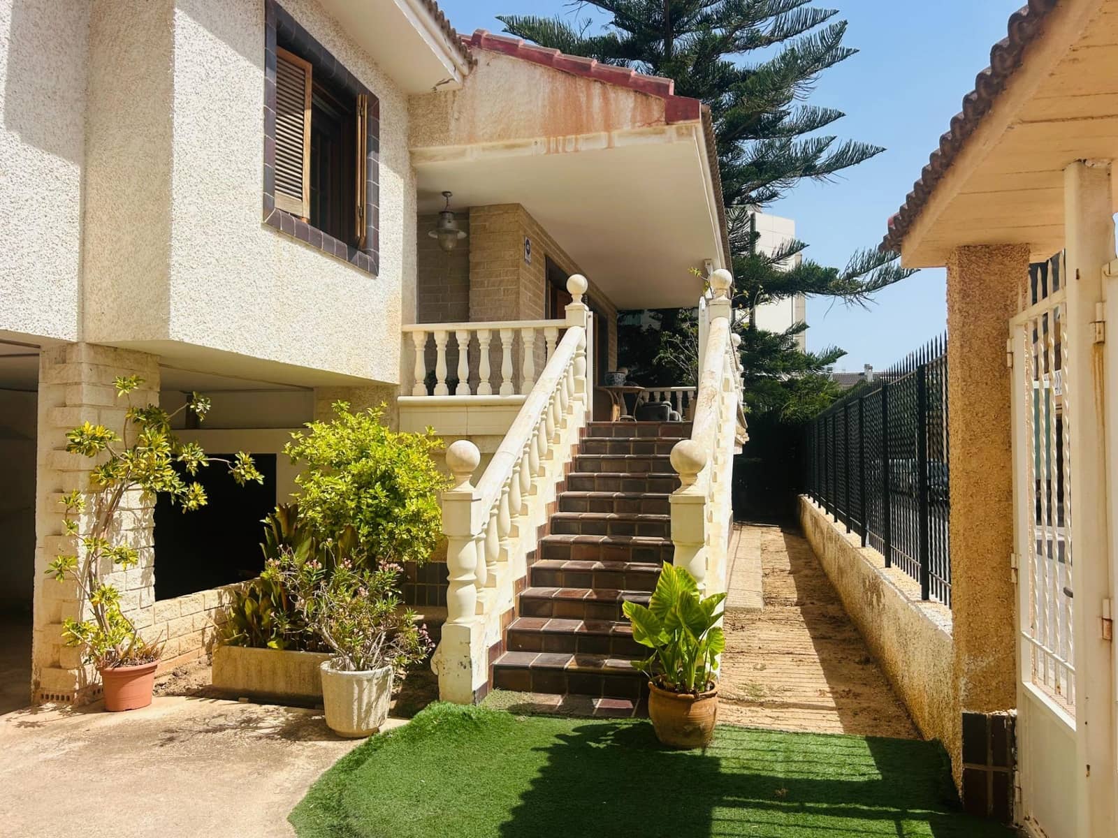 4 sovrum Villa till salu i San Pedro del Pinatar med garage - 429 000 € (Ref: 10005727)