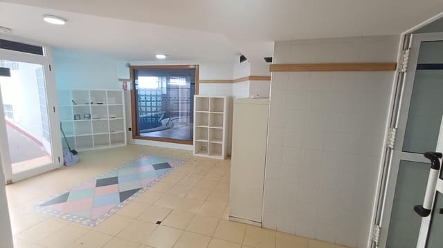 Erhverv til salg i Pueblo Latino, Pilar de la Horadada - € 149.000 (Ref: 4178136)
