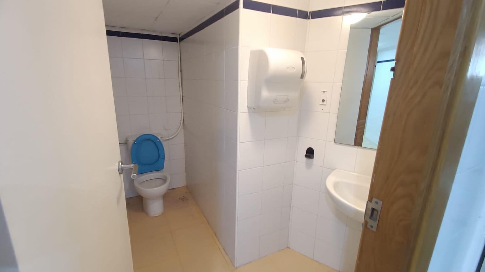 Erhverv til salg i Pilar de la Horadada - € 149.000 (Ref: 4178136)