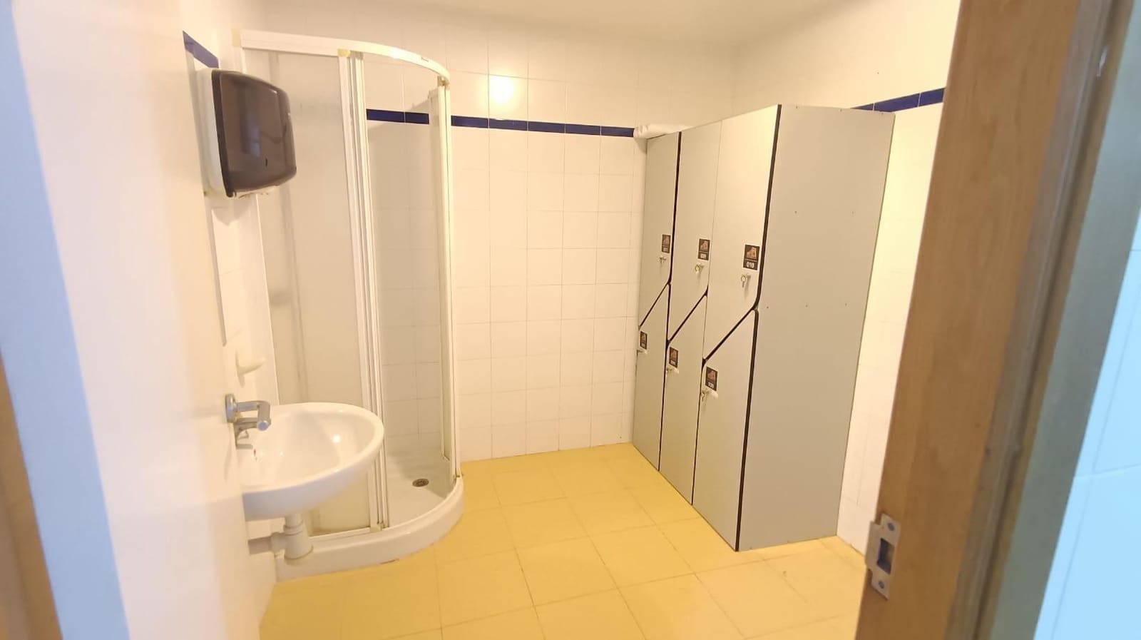 Erhverv til salg i Pilar de la Horadada - € 149.000 (Ref: 4178136)