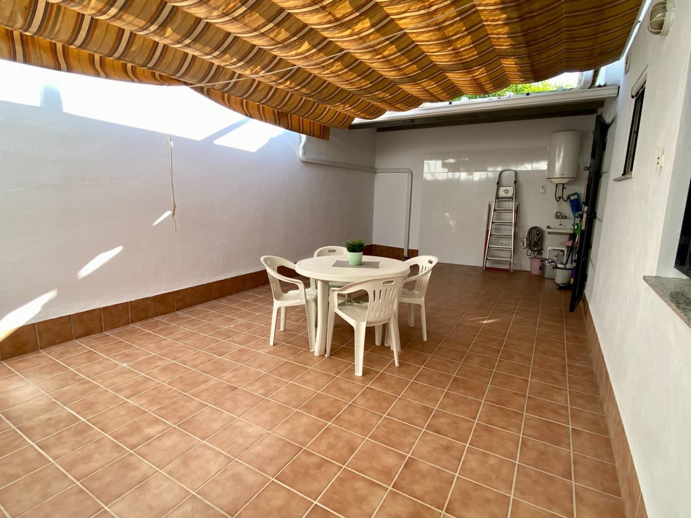 3 slaapkamer Finca/Landhuis te koop in Roda - € 320.000 (Ref: 7683036)