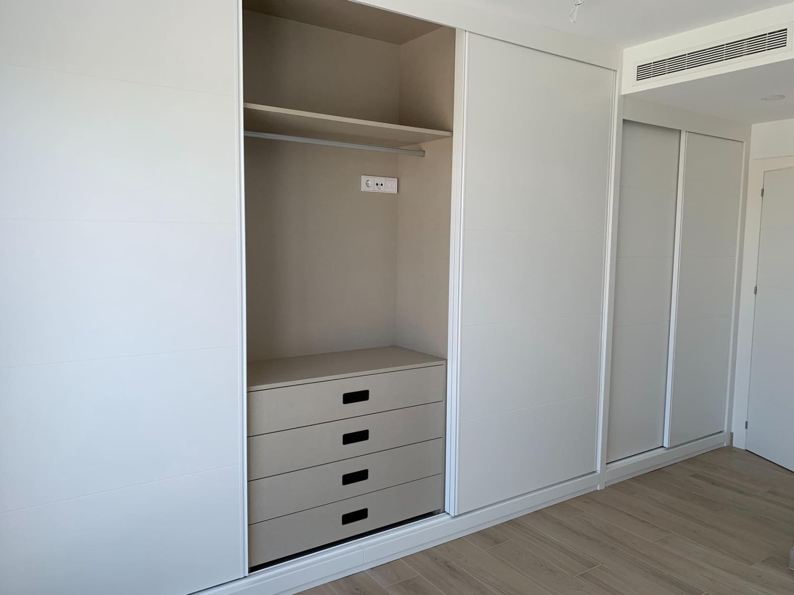 3 soverom Villa til salgs i Roda med svømmebasseng - € 599 000 (Ref: 8432940)