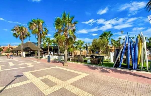 3 soveværelse Rækkehus til salg i Los Narejos med swimmingpool garage - € 945.000 (Ref: 8630184)