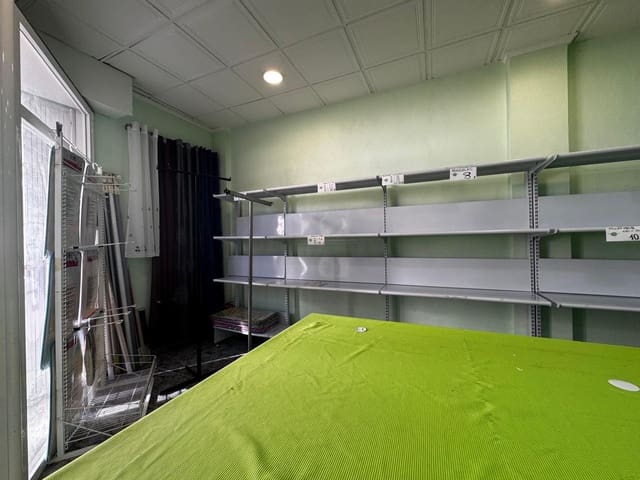 Commercial for sale in Torre de la Horadada, Pilar de la Horadada - € 163,000 (Ref: 8751078)