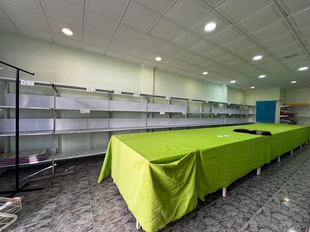 Commercial for sale in Torre de la Horadada, Pilar de la Horadada - € 163,000 (Ref: 8751078)