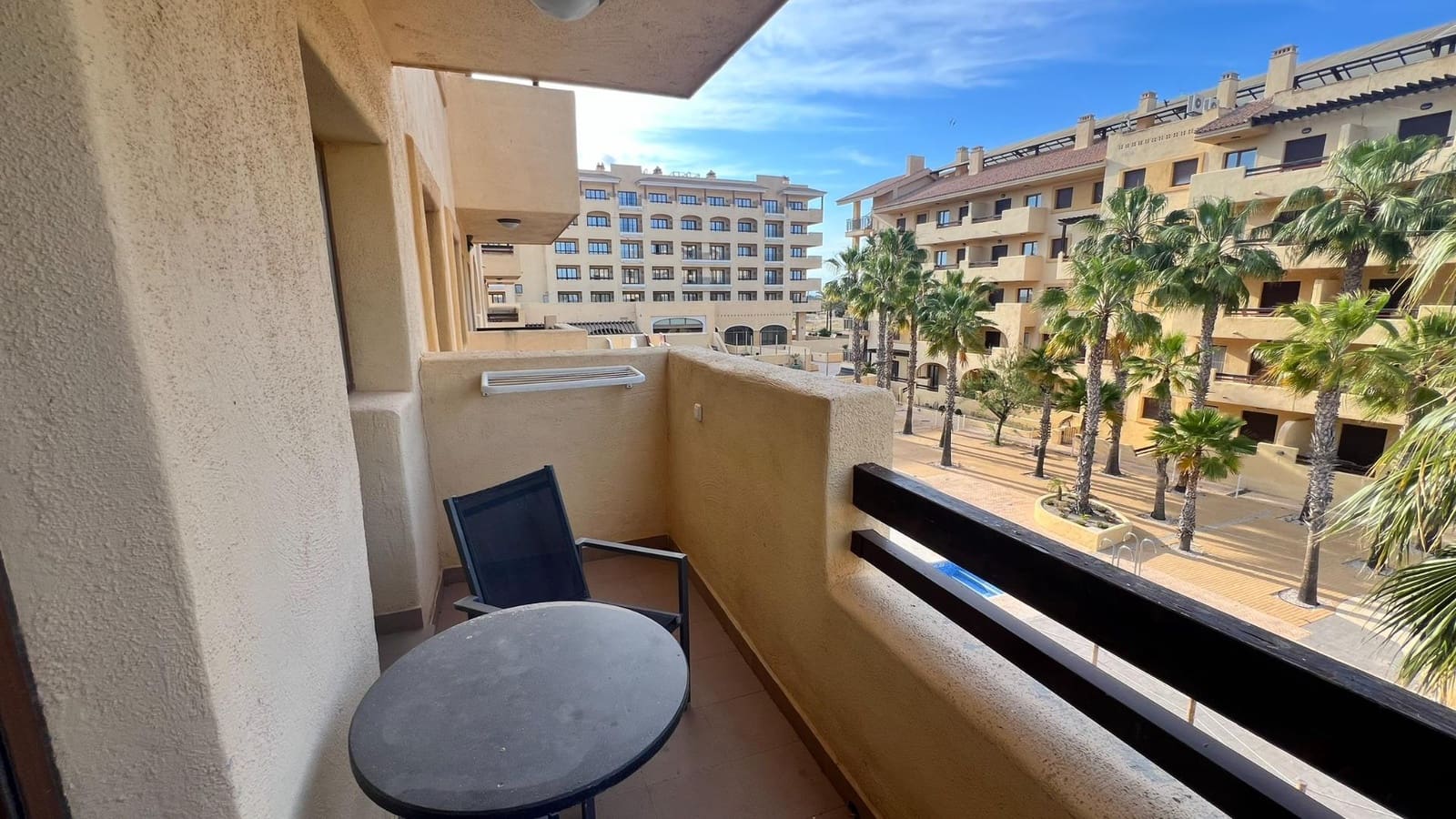 1 quarto Apartamento para venda em Los Alcazares com piscina garagem - 110 000 € (Ref: 9036691)
