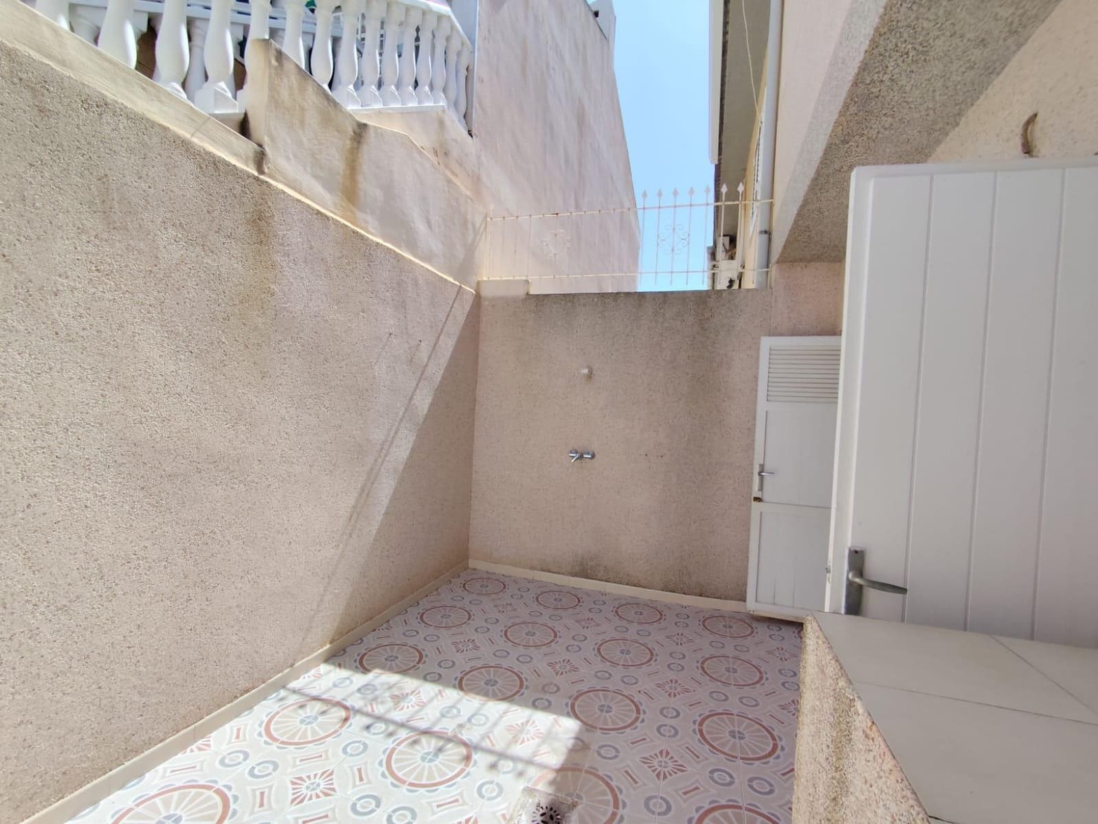 2 slaapkamer Rijtjeshuis te koop in Lo Pagan - € 135.000 (Ref: 9096087)