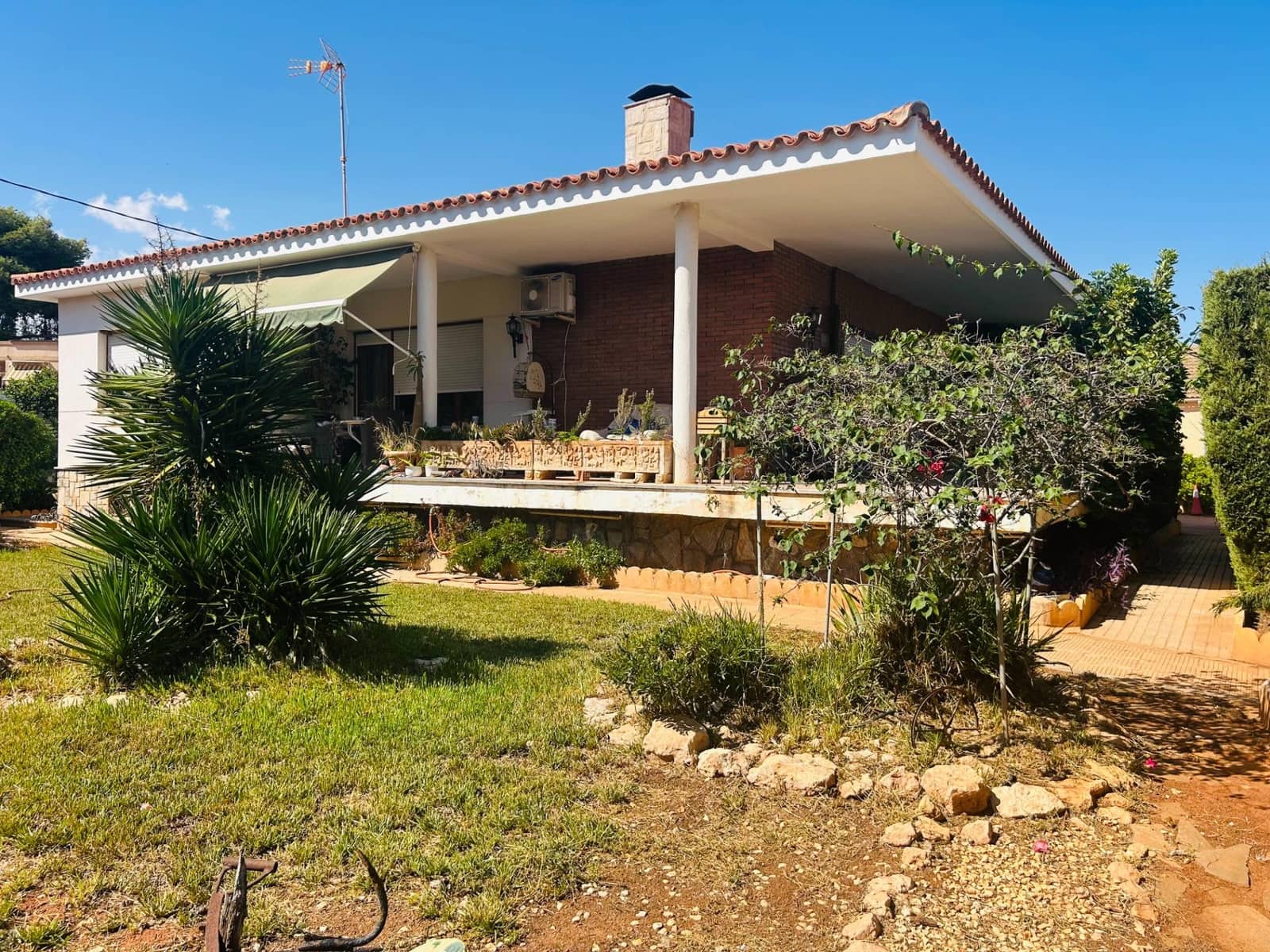 4 sypialnia Willa na sprzedaż w Los Urrutias z garażem - 340 000 € (Ref: 9204667)