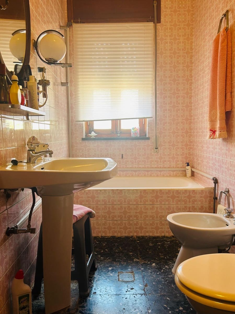 4 bedroom Villa for sale in Los Urrutias with garage - € 320,000 (Ref: 9204667)