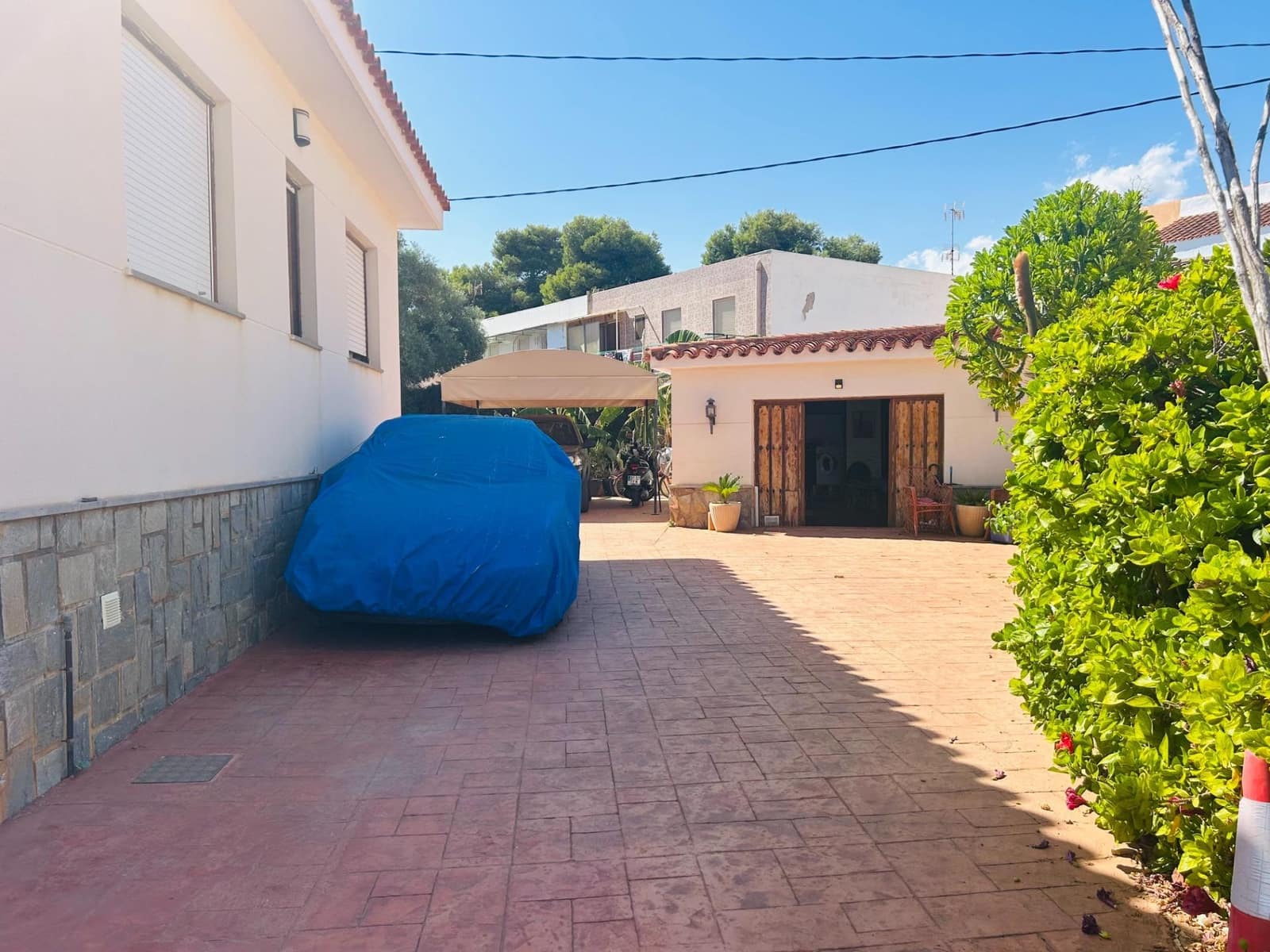 4 bedroom Villa for sale in Los Urrutias with garage - € 320,000 (Ref: 9204667)
