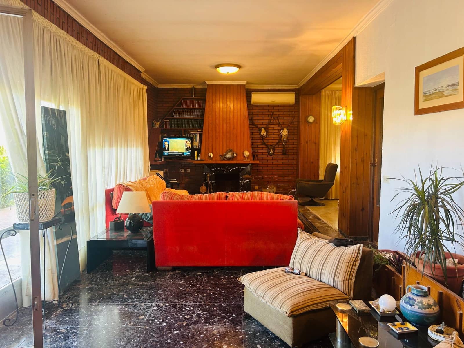 4 bedroom Villa for sale in Los Urrutias with garage - € 320,000 (Ref: 9204667)
