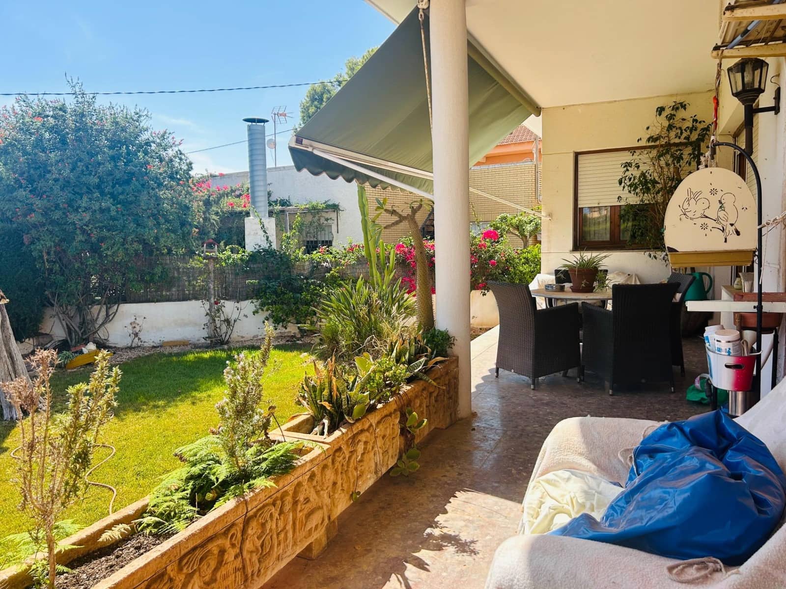 4 bedroom Villa for sale in Los Urrutias with garage - € 320,000 (Ref: 9204667)