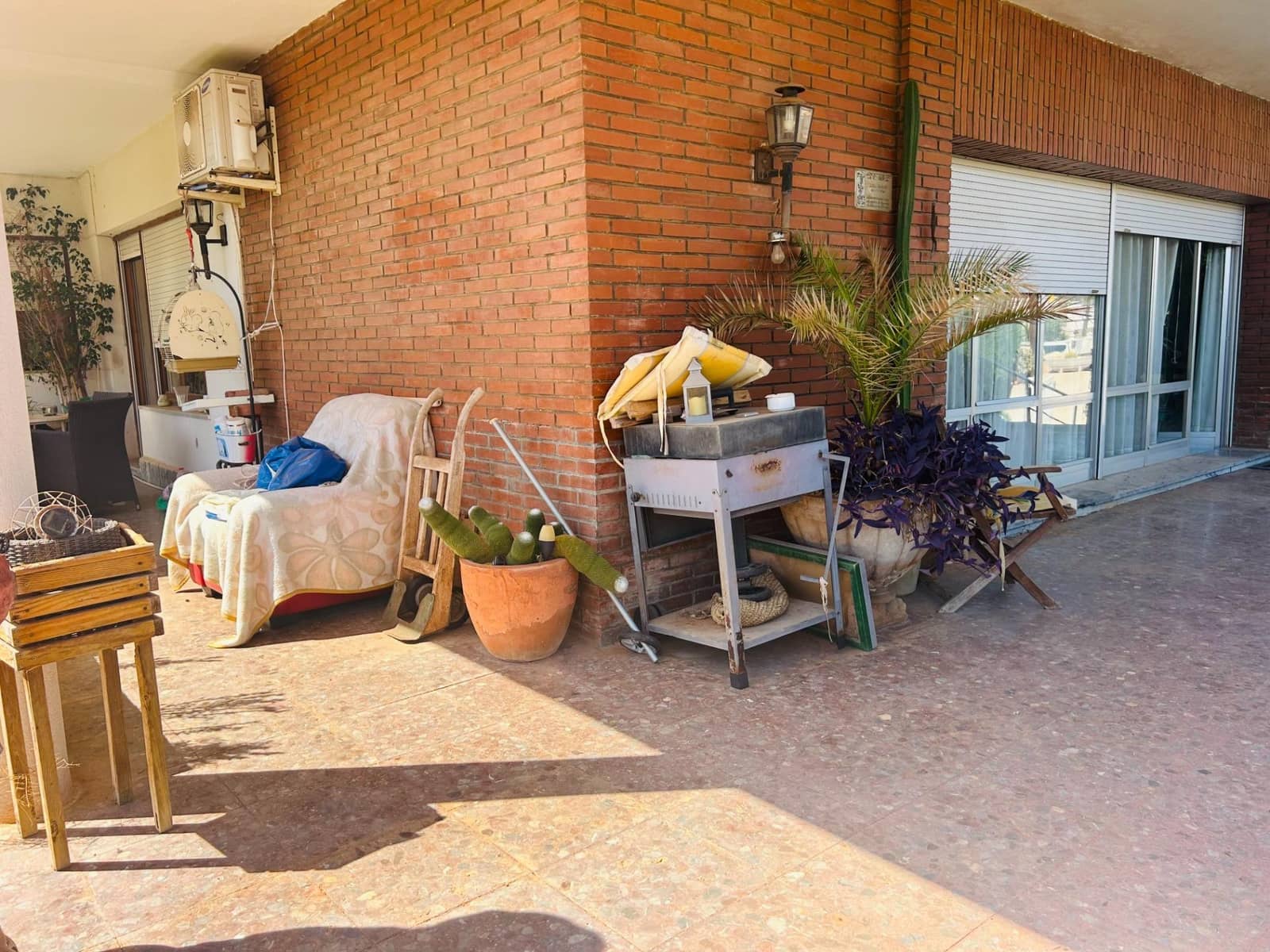 4 bedroom Villa for sale in Los Urrutias with garage - € 320,000 (Ref: 9204667)