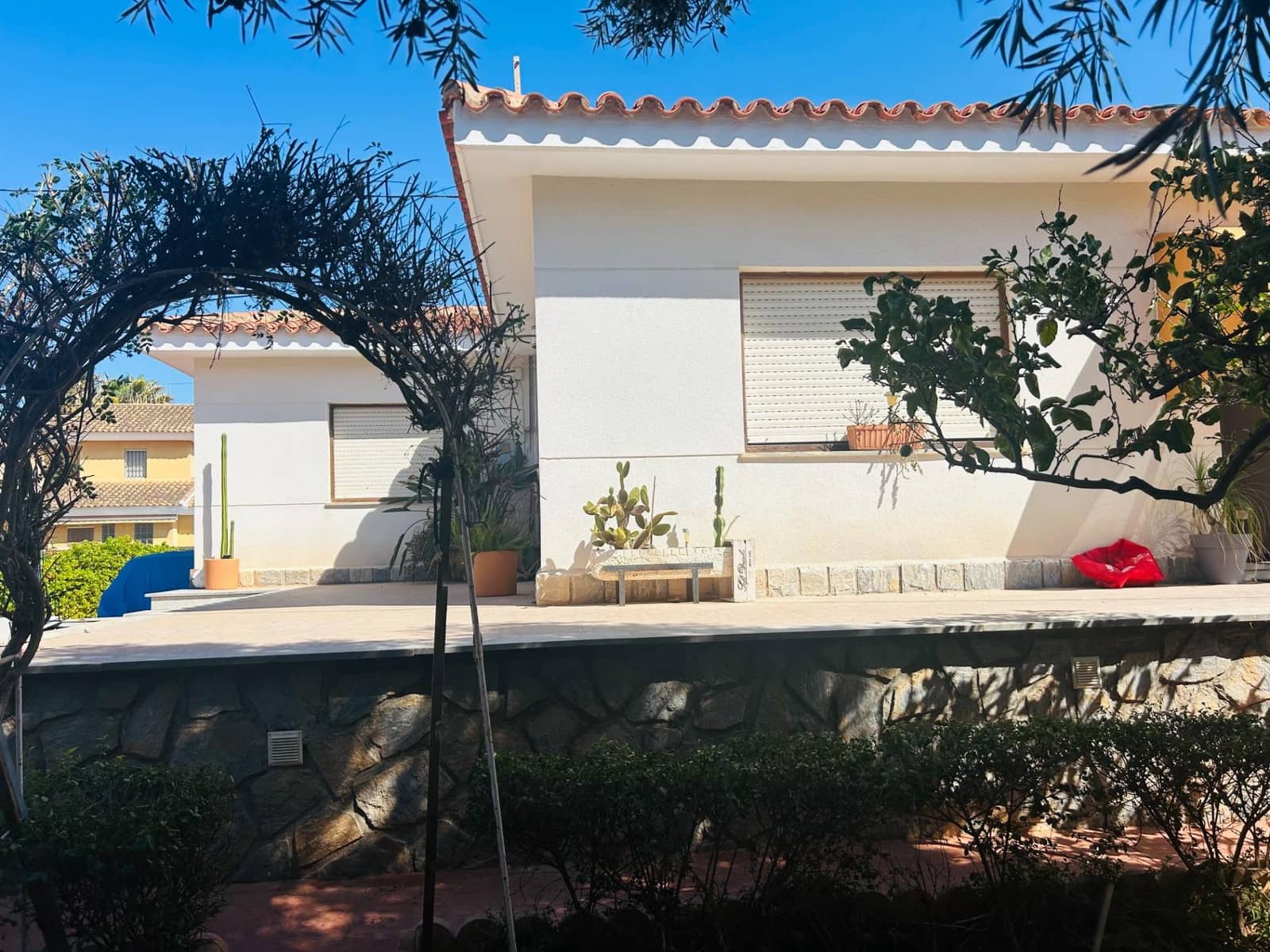 4 bedroom Villa for sale in Los Urrutias with garage - € 320,000 (Ref: 9204667)