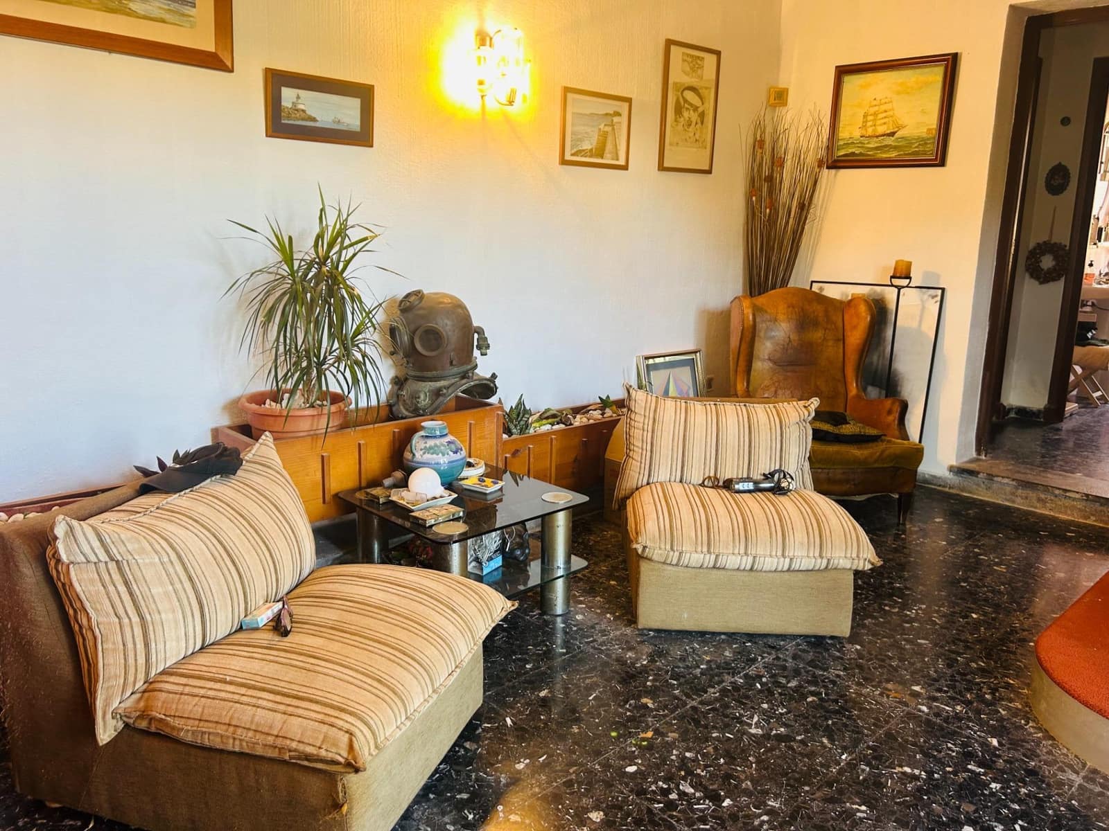 4 bedroom Villa for sale in Los Urrutias with garage - € 320,000 (Ref: 9204667)