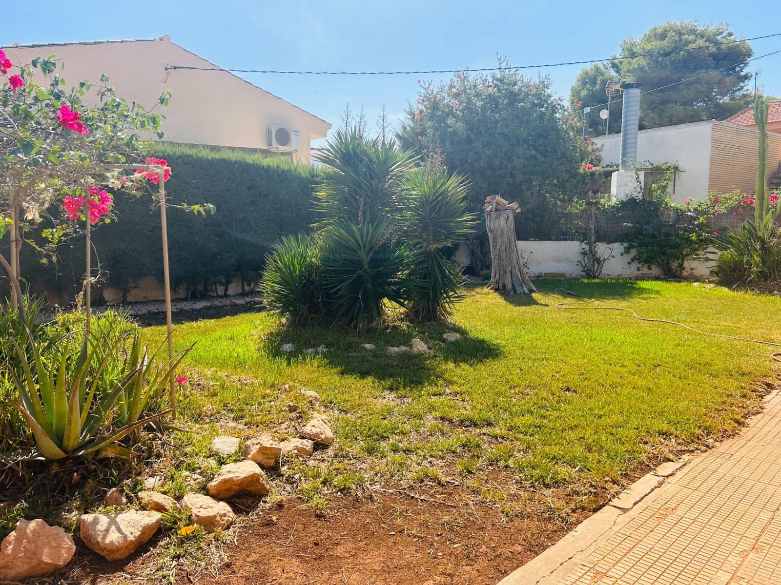 4 bedroom Villa for sale in Los Urrutias with garage - € 320,000 (Ref: 9204667)