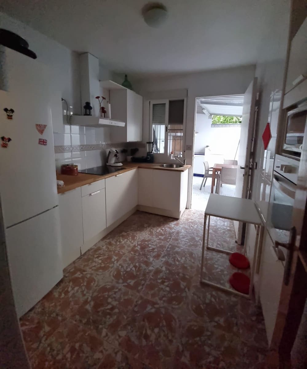 5 soveværelse Lejlighed til salg i Lo Pagan - € 243.900 (Ref: 9220083)