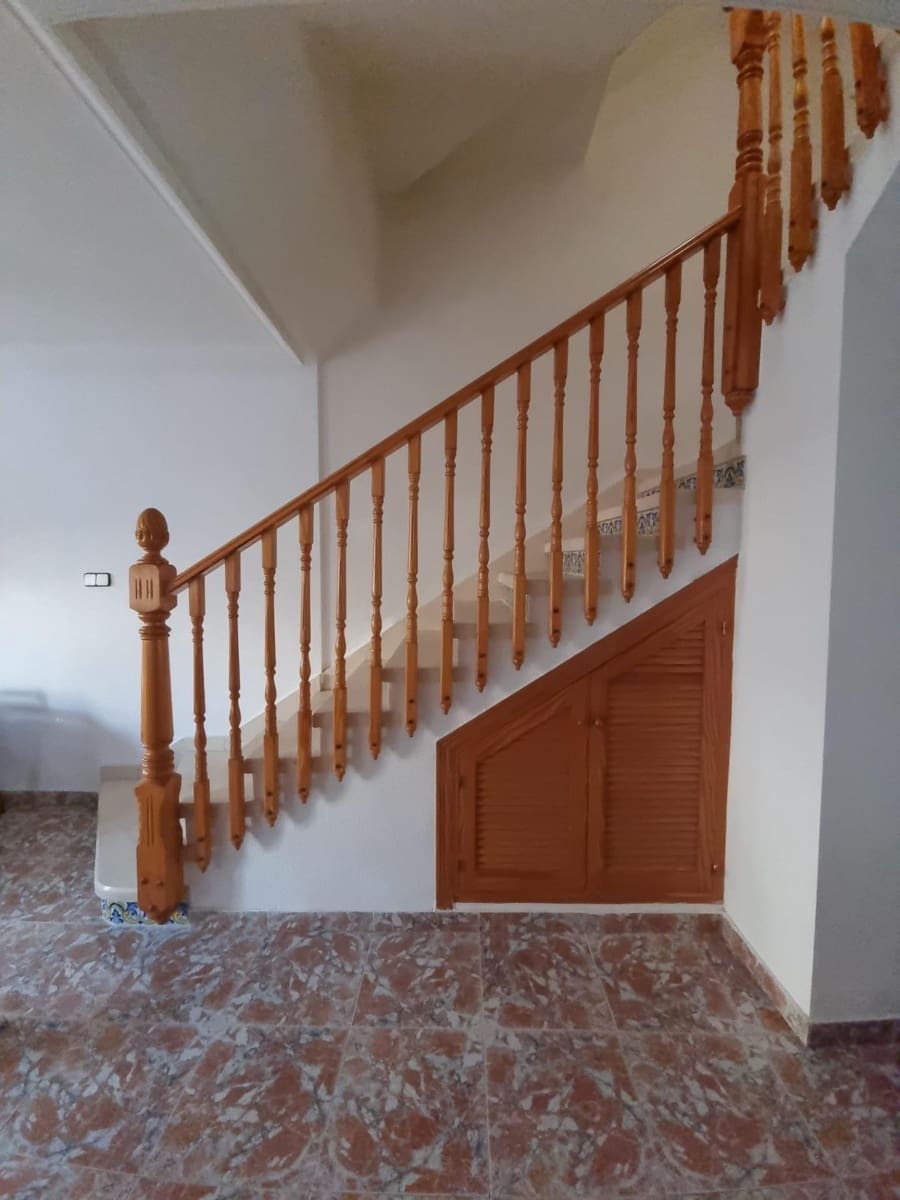 5 soveværelse Lejlighed til salg i Lo Pagan - € 243.900 (Ref: 9220083)