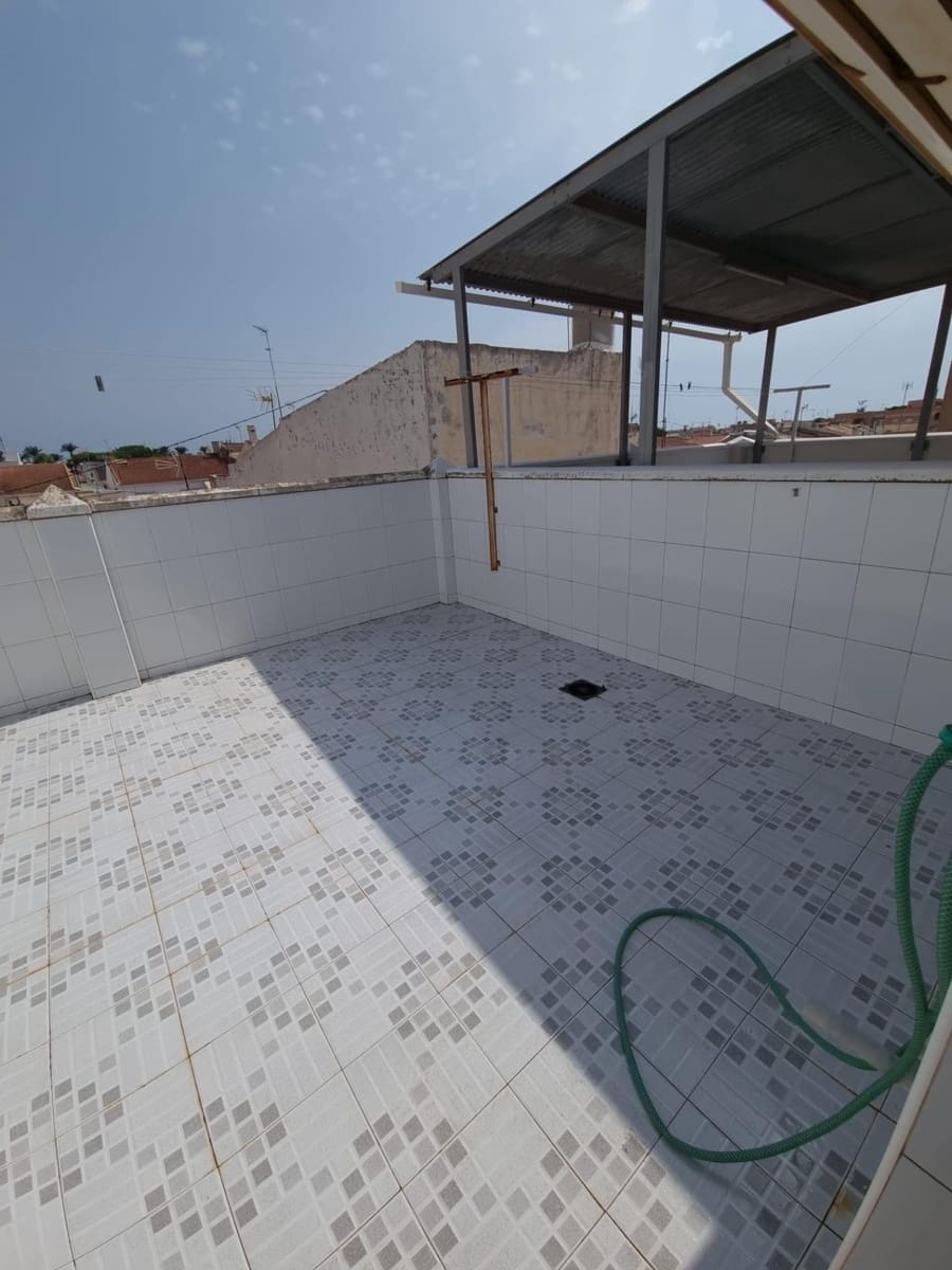 5 soveværelse Lejlighed til salg i Lo Pagan - € 243.900 (Ref: 9220083)