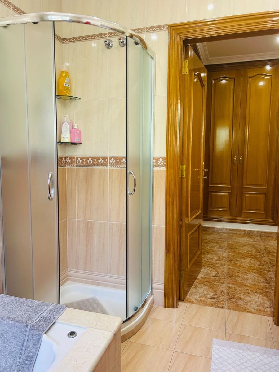 4 bedroom Villa for sale in San Pedro del Pinatar with garage - € 499,900 (Ref: 9243049)