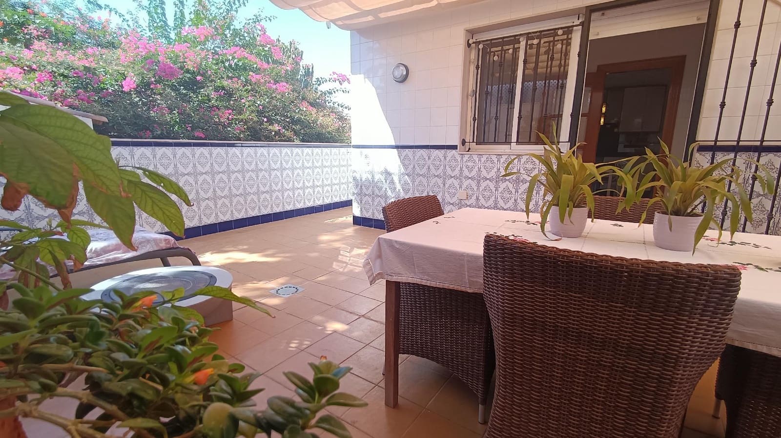 4 bedroom Villa for sale in San Pedro del Pinatar with garage - € 499,900 (Ref: 9243049)