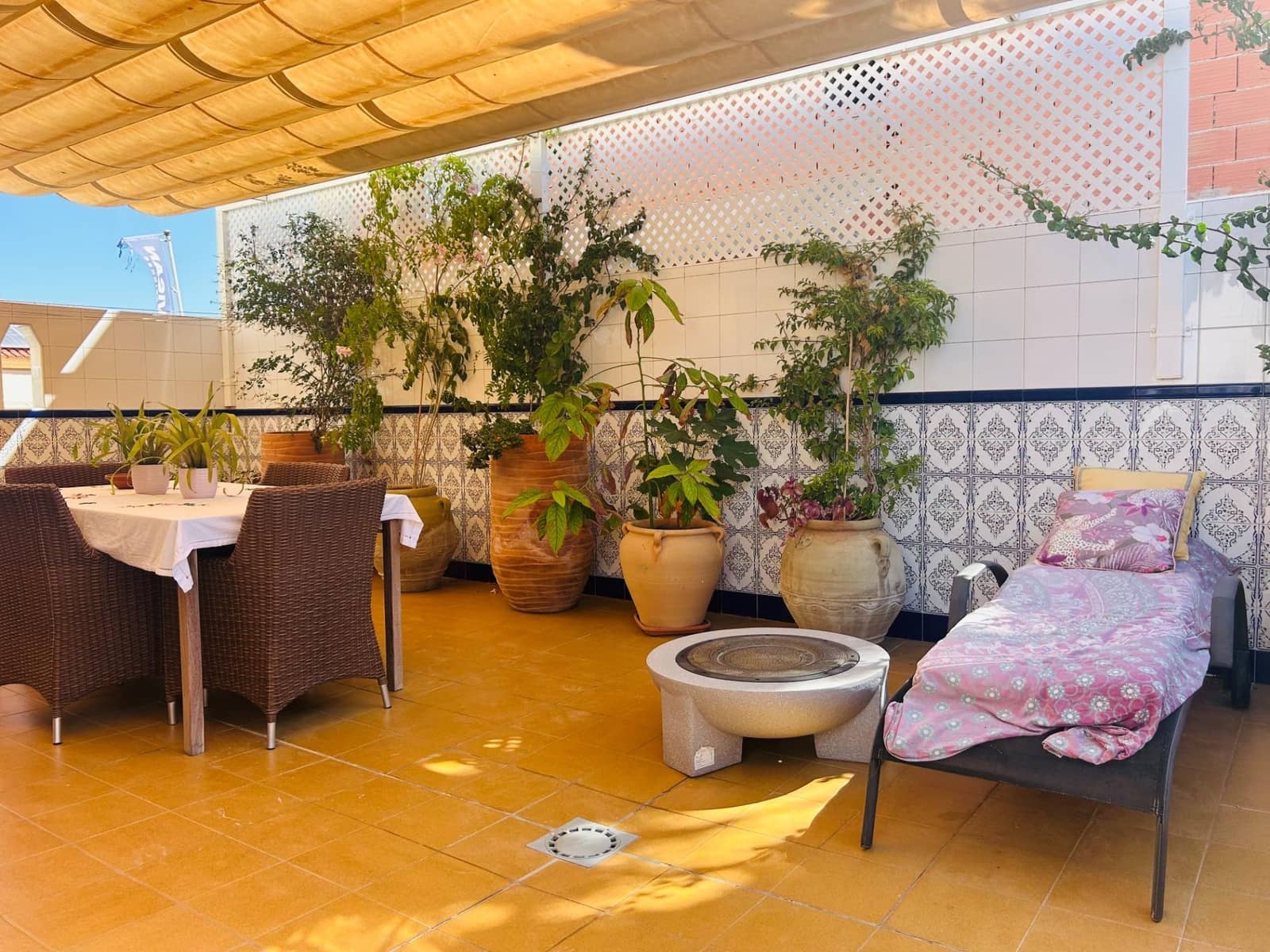 4 bedroom Villa for sale in San Pedro del Pinatar with garage - € 499,900 (Ref: 9243049)