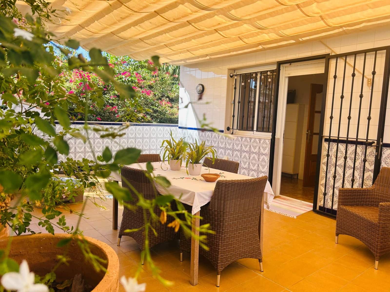 4 bedroom Villa for sale in San Pedro del Pinatar with garage - € 499,900 (Ref: 9243049)