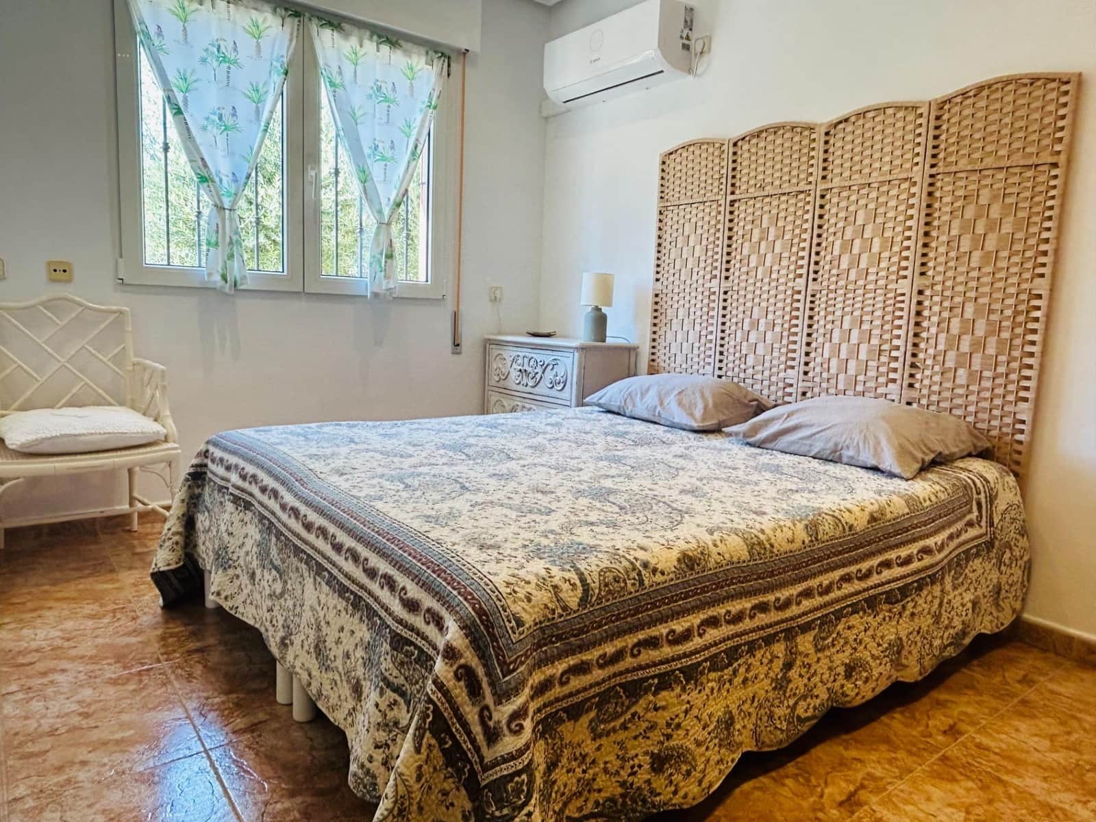 4 bedroom Villa for sale in San Pedro del Pinatar with garage - € 499,900 (Ref: 9243049)