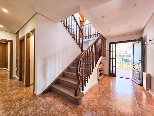 4 sovrum Villa till salu i San Pedro del Pinatar med garage - 499 900 € (Ref: 9243049)